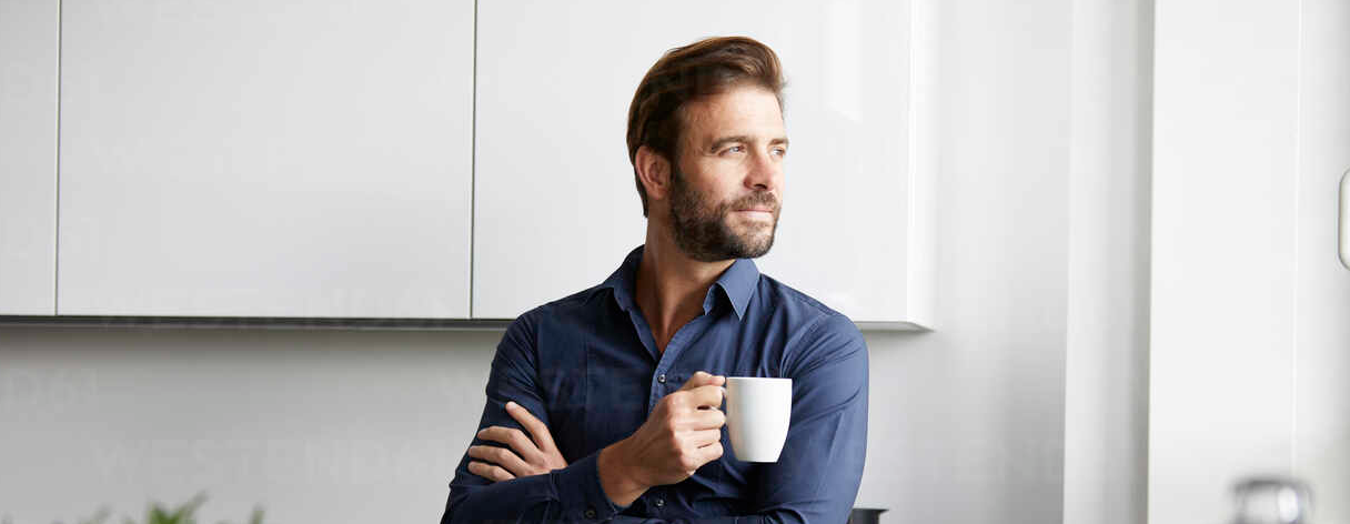 4-Day Limitless Xperience Sampler-Beneve Man over 50 enjoying Xcelerate Coffee from the 4-Day Limitless Xperience Sampler